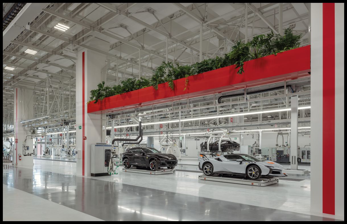 e-building Ferrari: Architettura industriale che dialoga con l’ambiente