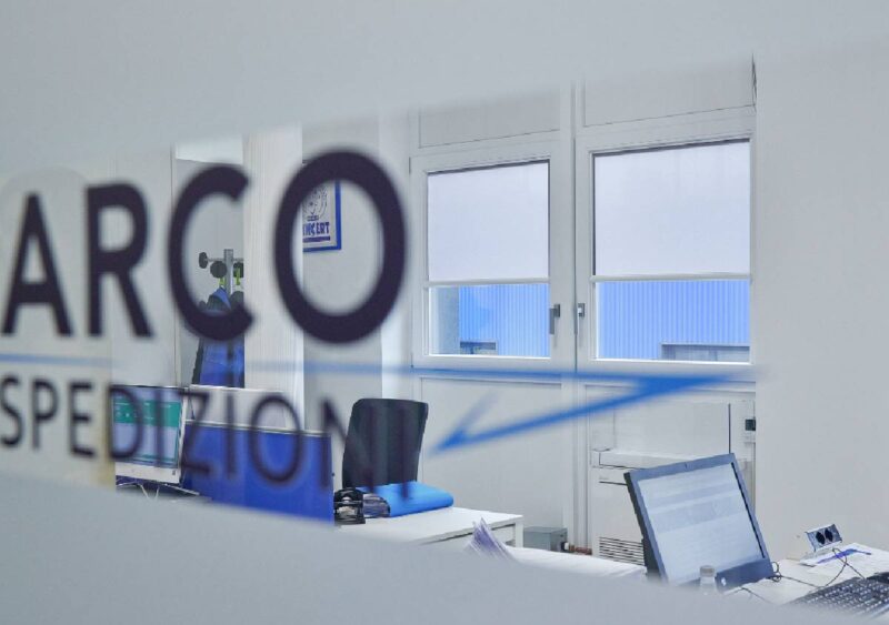 Luce su misura negli uffici di Arco Spedizioni grazie a Resstende