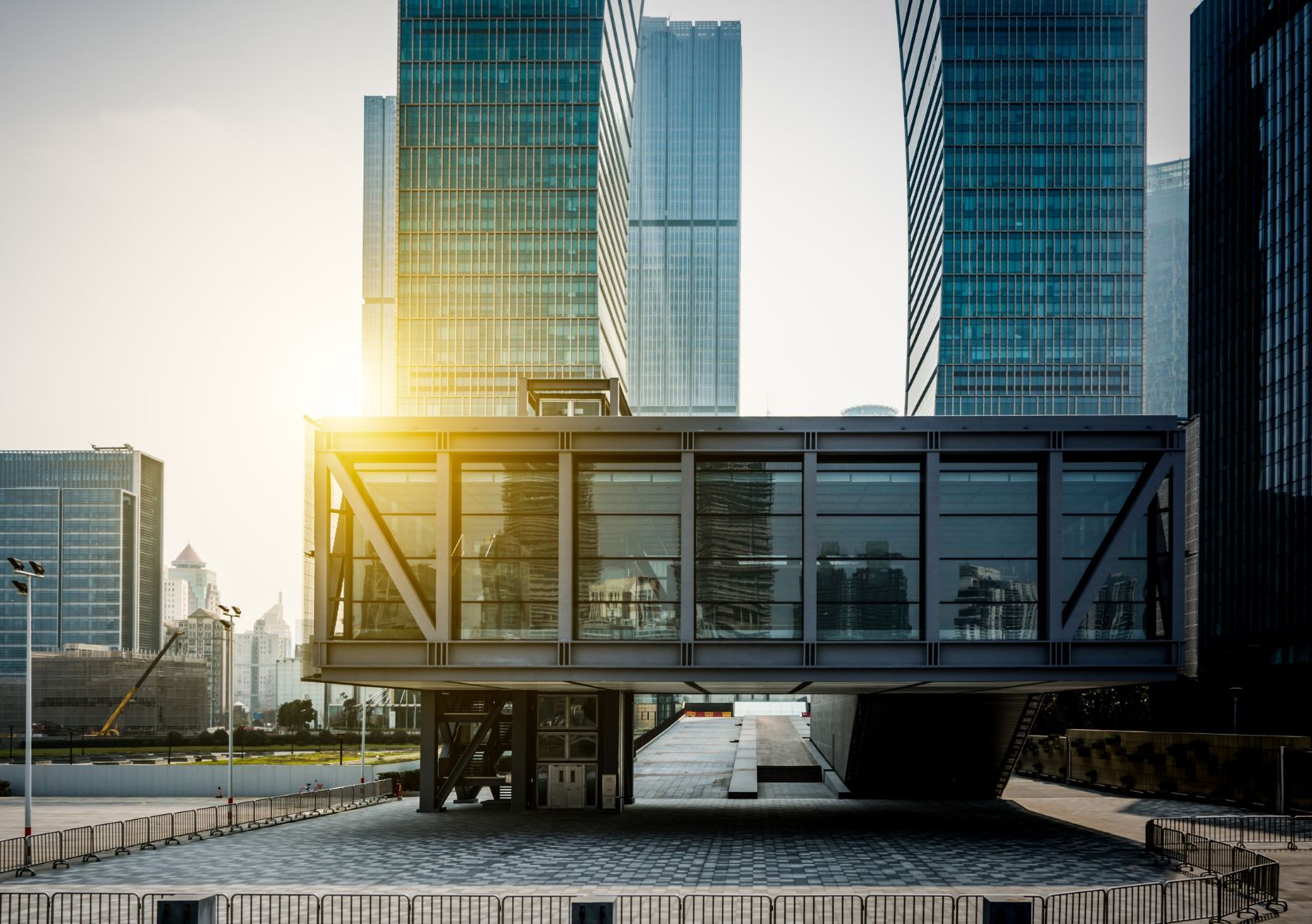 Smart building: Integrazione di architettura e tecnologia