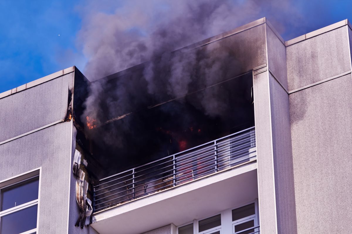 Incendi: Quali sono gli obblighi dell’amministratore di condominio?