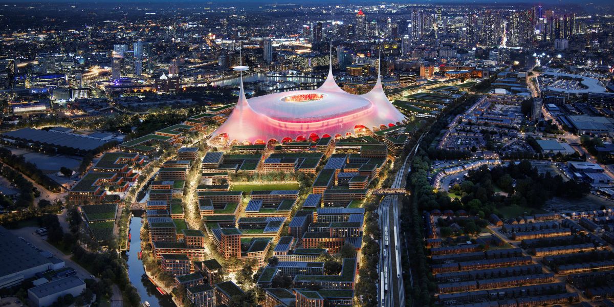Manchester United: una piazza coperta per il nuovo stadio Old Trafford